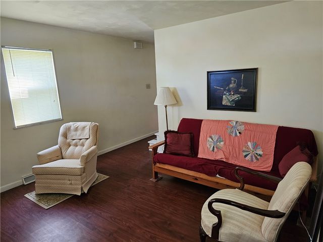 137 Washington St, Cokeburg, PA 15324