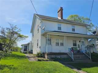 137 Washington St, Cokeburg, PA 15324