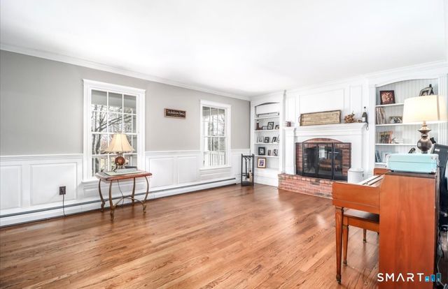 6 Belair Drive, Danbury, CT 06811