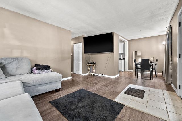 2751 Floyd Street, Lake Station, IN 46405