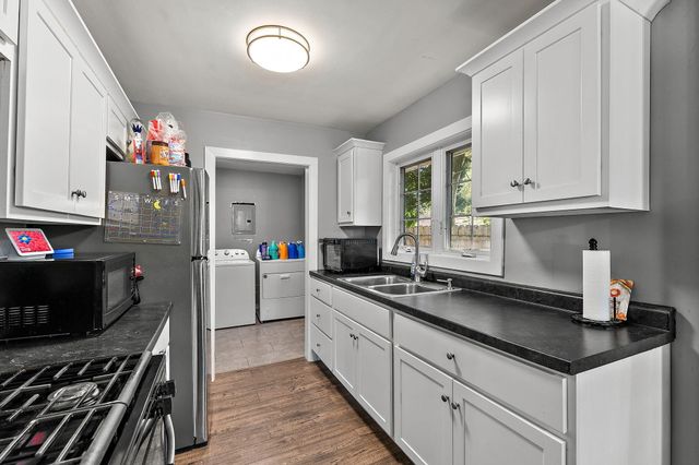 2751 Floyd Street, Lake Station, IN 46405
