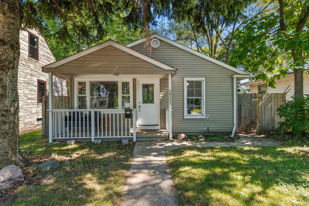 2751 Floyd Street, Lake Station, IN 46405