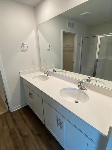 504 Ella's Way, Liberty, MO 64068