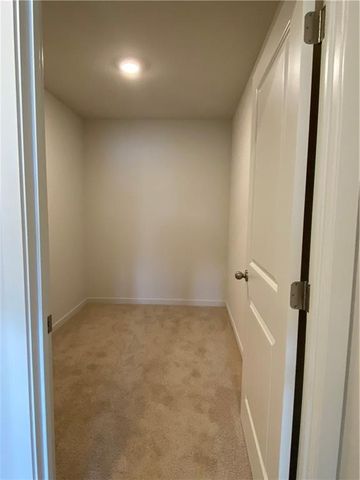 504 Ella's Way, Liberty, MO 64068
