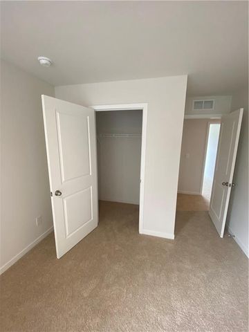 504 Ella's Way, Liberty, MO 64068
