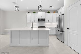 6947 Avalon CIR 1907, Naples, FL 34112