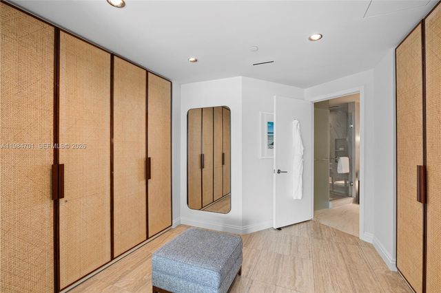 525 N Fort Lauderdale Beach Blvd 1707, Fort Lauderdale, FL 33304