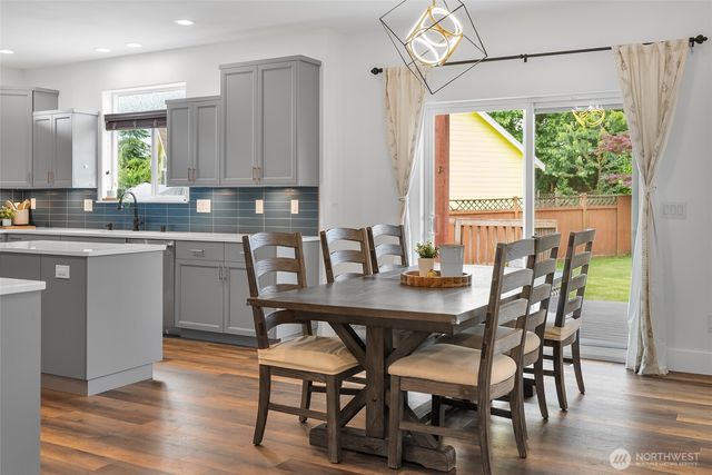 2555 Harbor Master Court, Ferndale, WA 98248