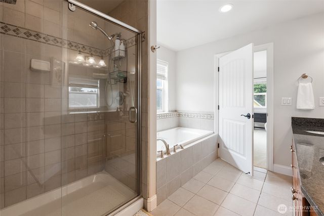 2555 Harbor Master Court, Ferndale, WA 98248