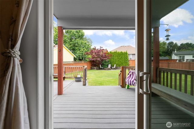 2555 Harbor Master Court, Ferndale, WA 98248
