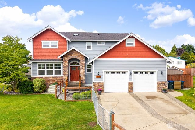 2555 Harbor Master Court, Ferndale, WA 98248