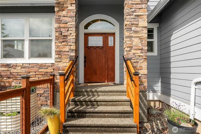 2555 Harbor Master Court, Ferndale, WA 98248