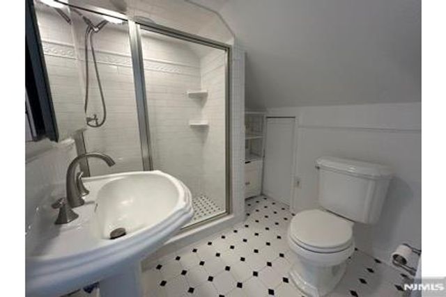 186 Godwin Avenue, Ridgewood, NJ 07450