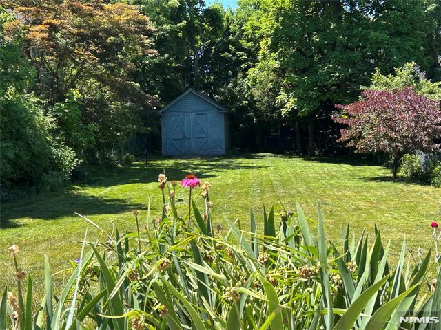 186 Godwin Avenue, Ridgewood, NJ 07450