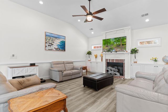 125 Ole Nobleman Ct., Conway, SC 29527