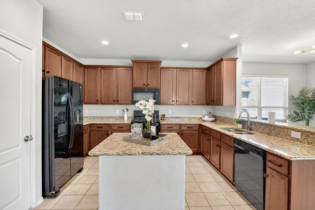 1425 Bull Street, Aubrey, TX 76227