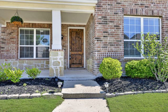 1425 Bull Street, Aubrey, TX 76227