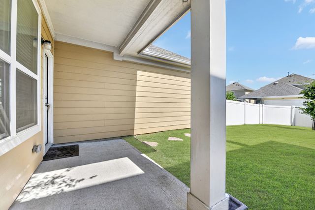 1425 Bull Street, Aubrey, TX 76227