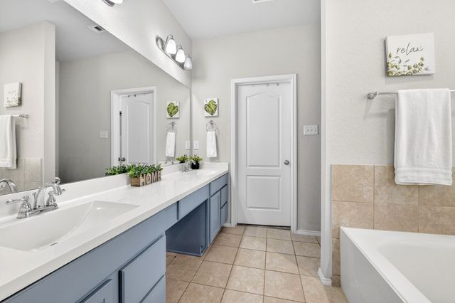 1425 Bull Street, Aubrey, TX 76227