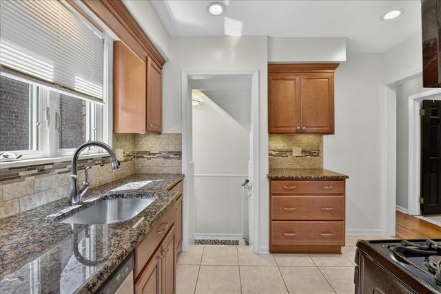 1426 Leblanc Street, Lincoln Park, MI 48146