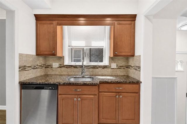 1426 Leblanc Street, Lincoln Park, MI 48146