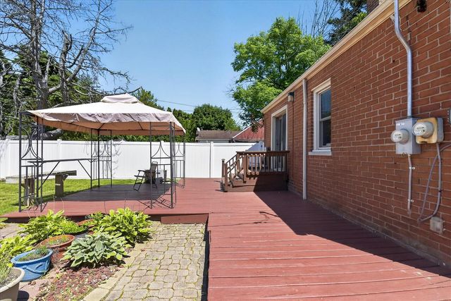 1426 Leblanc Street, Lincoln Park, MI 48146