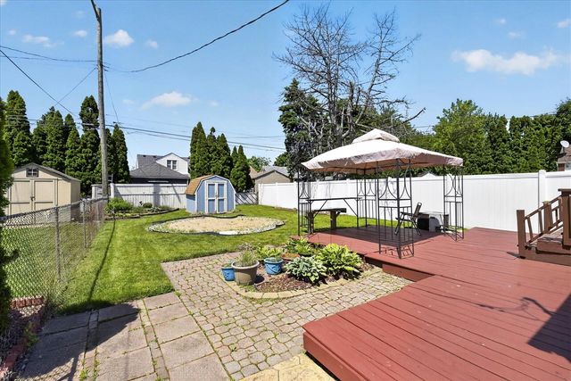1426 Leblanc Street, Lincoln Park, MI 48146