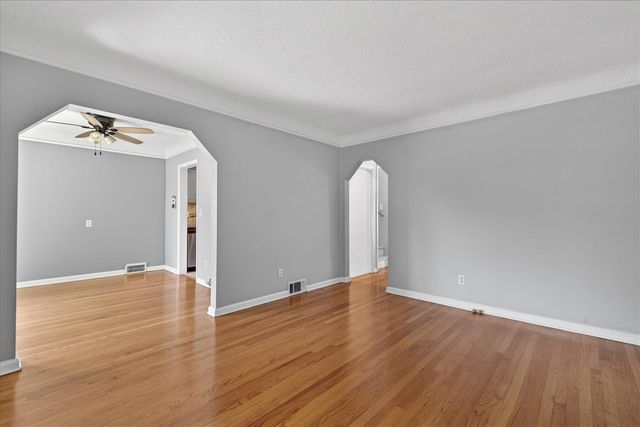 1426 Leblanc Street, Lincoln Park, MI 48146