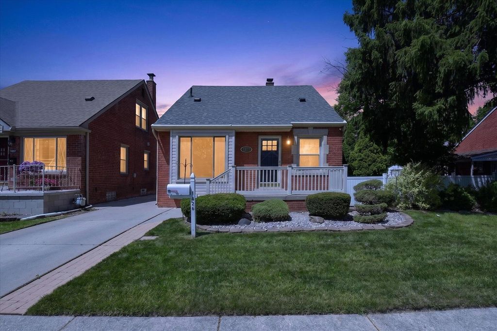 1426 Leblanc Street, Lincoln Park, MI 48146