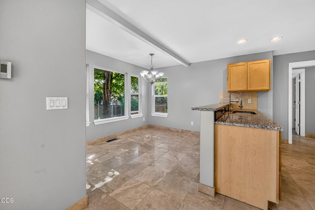 3190 NE Delmas Street, Bend, OR 97701