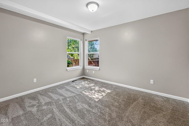 3190 NE Delmas Street, Bend, OR 97701