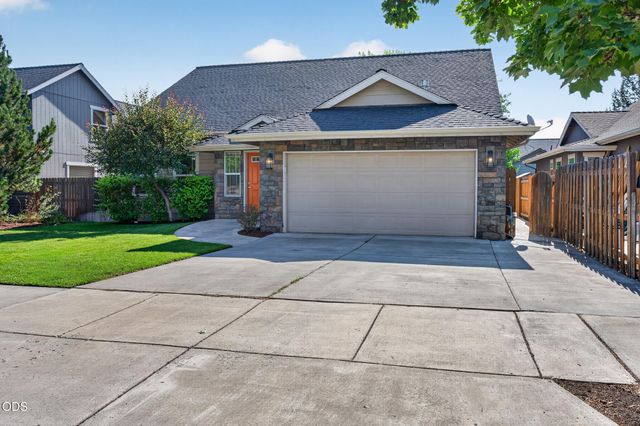 3190 NE Delmas Street, Bend, OR 97701