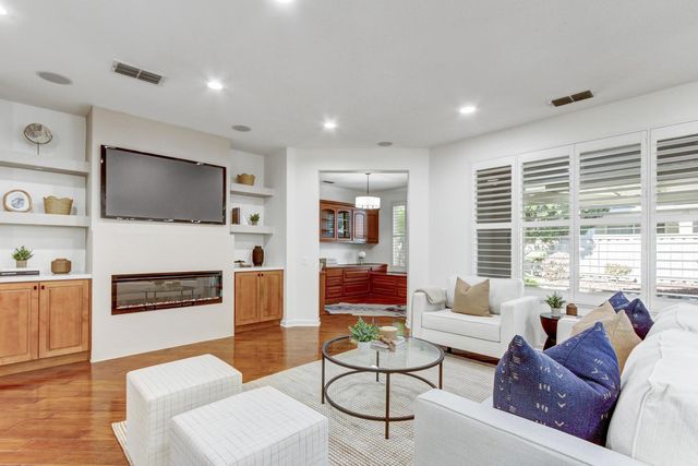 644 Rustic Ranch Ln, Lincoln, CA 95648