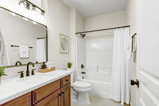 644 Rustic Ranch Ln, Lincoln, CA 95648