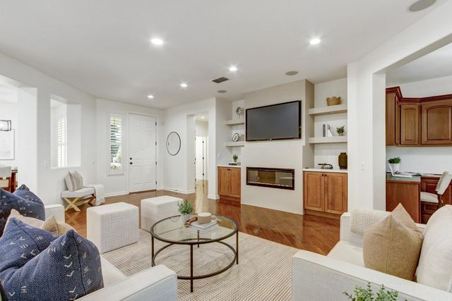 644 Rustic Ranch Ln, Lincoln, CA 95648
