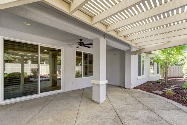 644 Rustic Ranch Ln, Lincoln, CA 95648