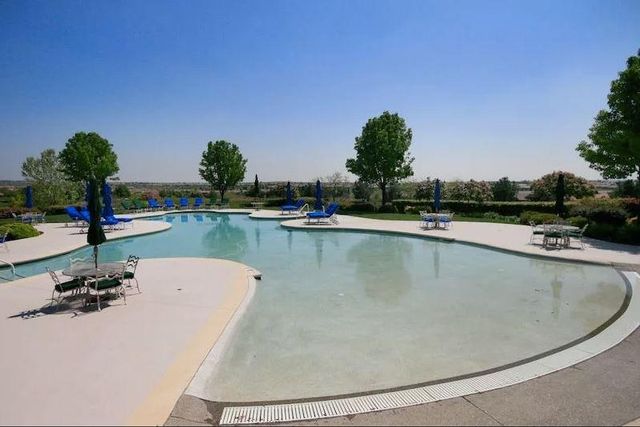 644 Rustic Ranch Ln, Lincoln, CA 95648