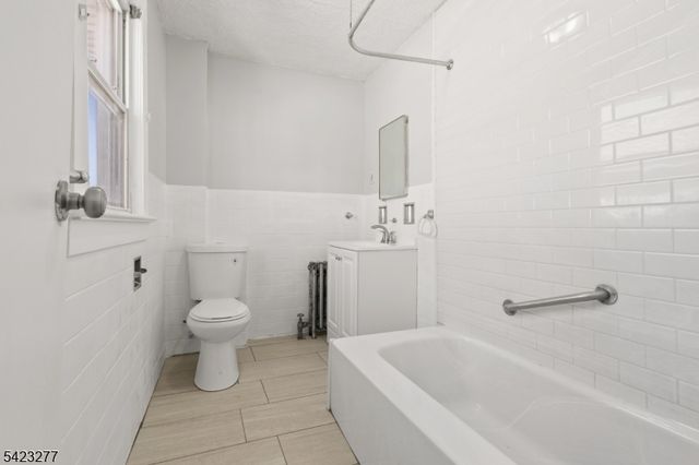 83 May St, Irvington Twp., NJ 07111