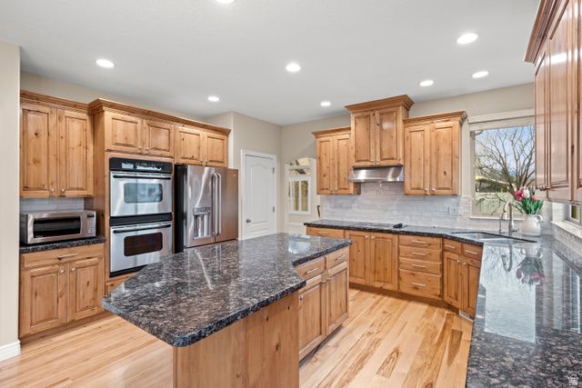 3116 W CURRENT CREEK DR, South Jordan, UT 84095