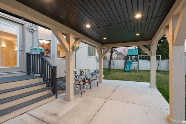 3116 W CURRENT CREEK DR, South Jordan, UT 84095