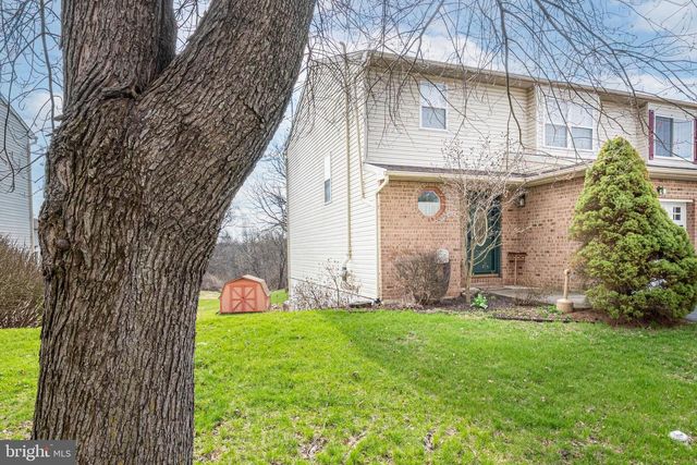 4 OLDE PENN DR, Easton, PA 18045