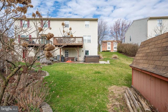 4 OLDE PENN DR, Easton, PA 18045
