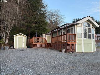 15061 HIGHWAY 101 7, Brookings, OR 97415