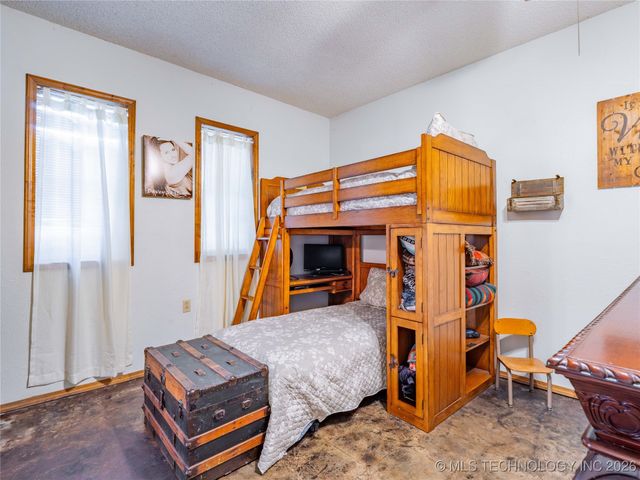 94 Rocky Ridge, Mcalester, OK 74501