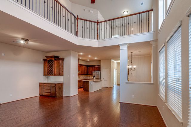 219 Knapford Station, Euless, TX 76040