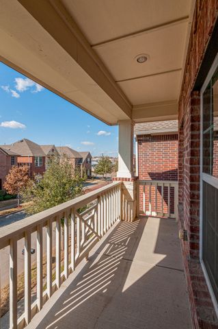 219 Knapford Station, Euless, TX 76040