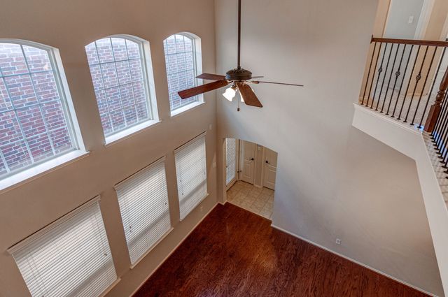 219 Knapford Station, Euless, TX 76040
