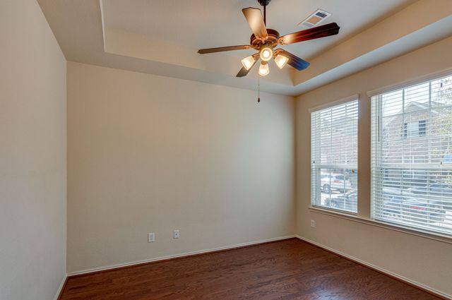 219 Knapford Station, Euless, TX 76040