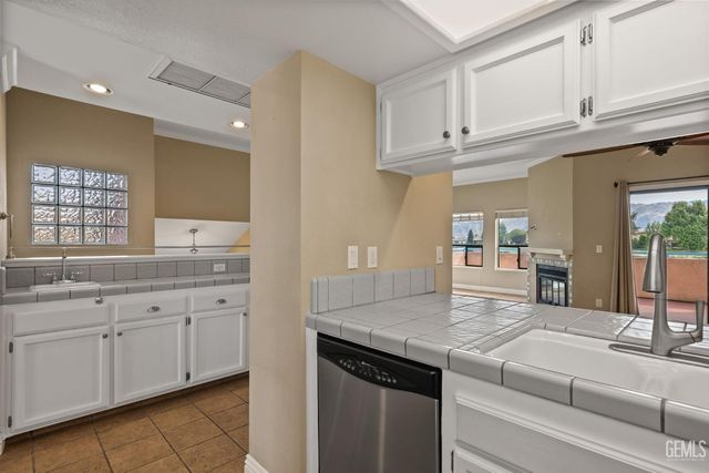 14500 Las Palmas Drive 22, Bakersfield, CA 93306