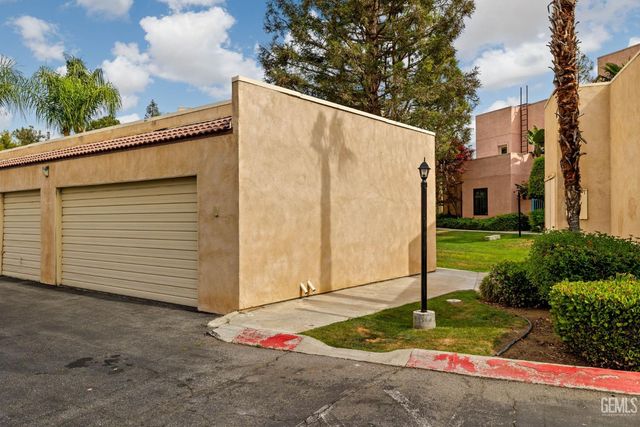 14500 Las Palmas Drive 22, Bakersfield, CA 93306